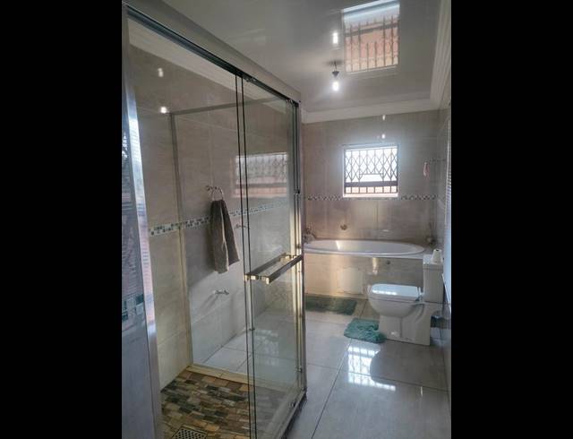 3 BEDROOM HOUSE FOR SALE IN THE ORCHARDS